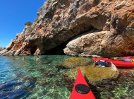 Cave-on-sea-kayaking-tour