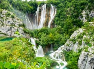 Plitvice-Lakes-Croatia-travel